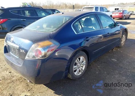 2010 Nissan Altima 2.5 S z USA, uszkodzony, nr VIN 1N4AL2AP7AC164869